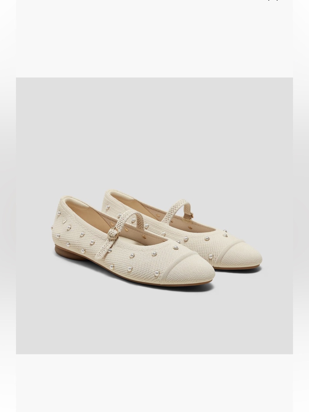 VIVAIA Cream Almond-Toe Mary Janes AdaptAll™ (Tamia Mary Jane) Size 7.5